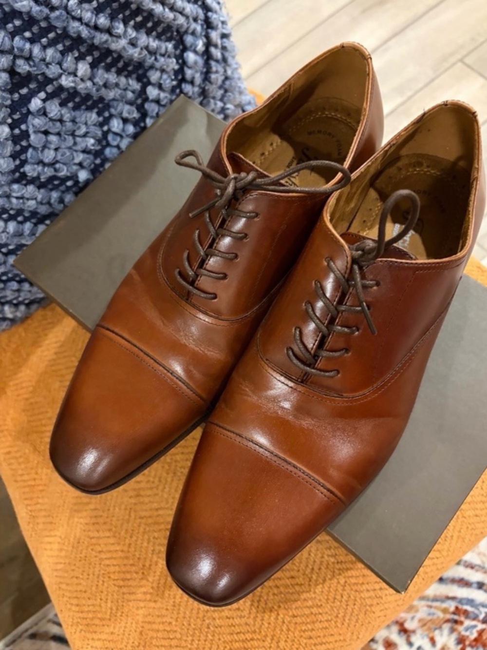 Florsheim Carino Cap-Toe Oxfords in Scotch Brown Leather - Like New & Beautiful! - Picture 7 of 8